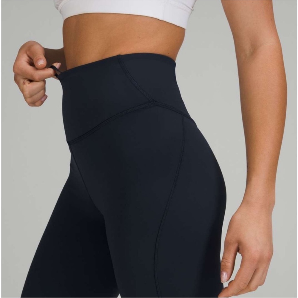 Lululemon NWT Base Pace HR Brushed Tight 28”